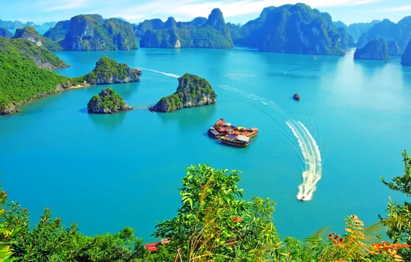 The sky, Islands, clouds, rocks, vegetation, yachts, Vietnam, Halong Bay