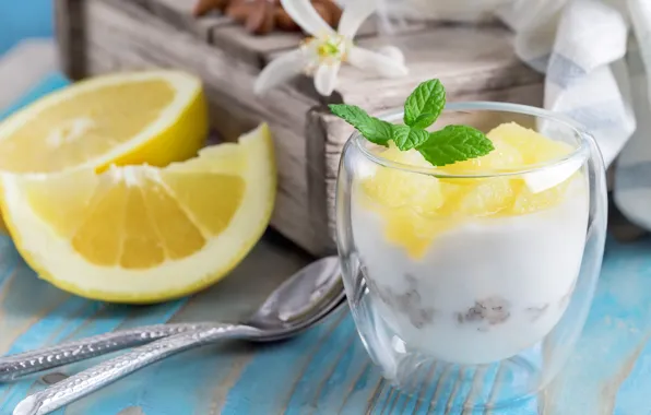 Mint, grapefruit, yogurt, granola