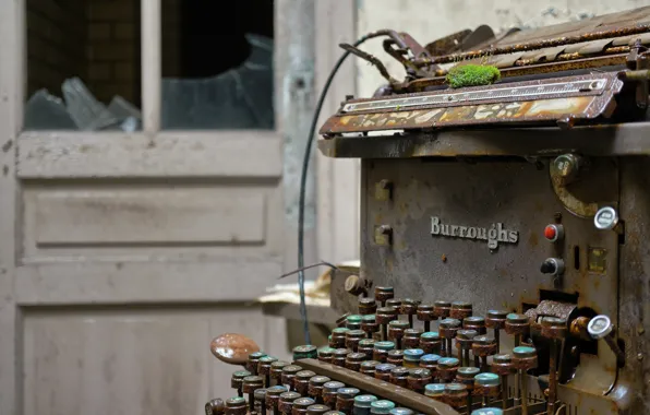 Lost, Abandoned, Typewriter