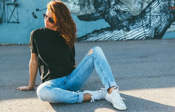 Picture girl, beautiful, model, jeans, sunglasses, sneakers