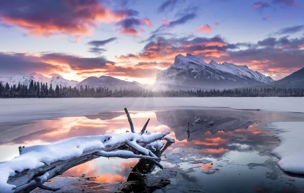 Winter, the sun, rays, snow, landscape, mountains, nature, lake