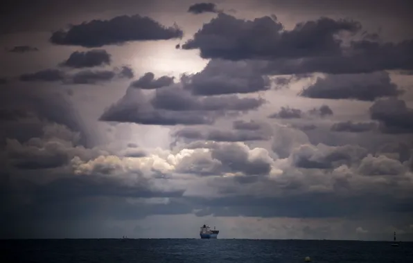 Sea, the sky, ship
