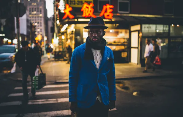 Picture eyes, night, the city, people, street, neon, hat, scarf