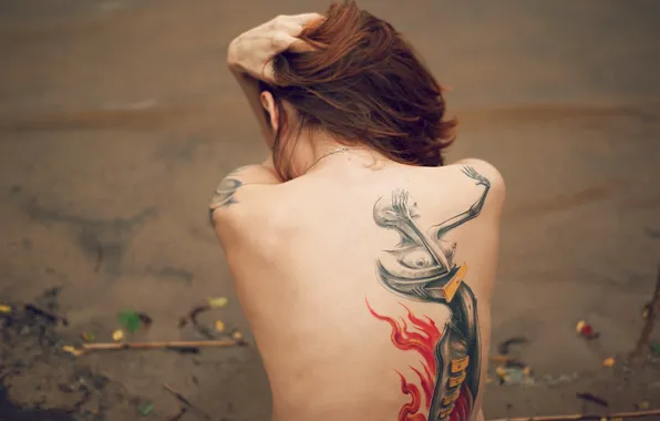 BODY, GIRL, TATTOO, BROWN hair, BACK, SHORE, POND, LAKE