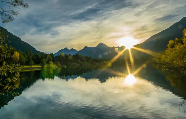 Picture summer, the sky, the sun, clouds, rays, light, trees, mountains