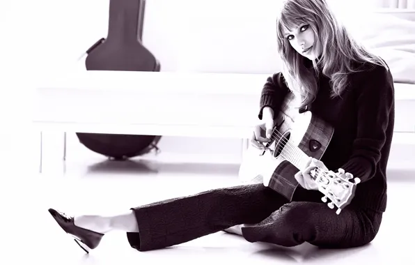 Picture guitar, Taylor Swift, Glamour
