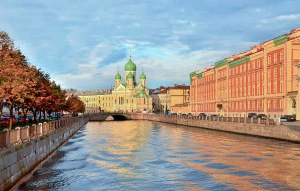 Picture trees, the city, building, home, Peter, Saint Petersburg, Griboyedov Canal, Isidore Church