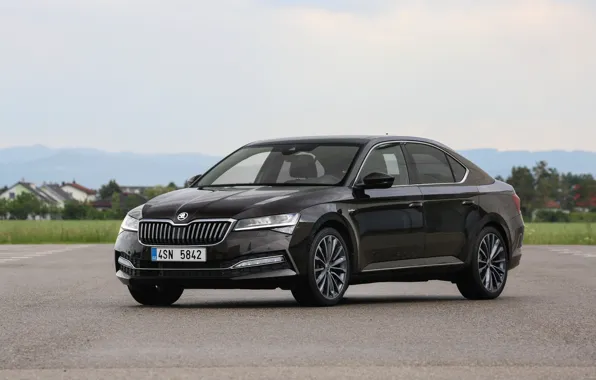 Picture sedan, Skoda, Skoda, four-door, Superb, 2020, at the site, the color is a dark unfiltered …