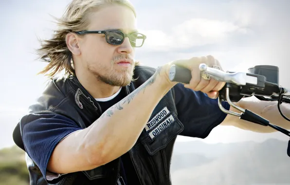 Glasses, beard, bike, Charlie Hunnam, Sons of Anarchy, Sons Of Anarchy