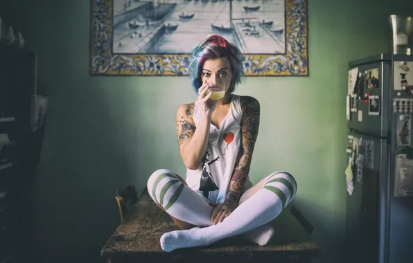 Picture juice, 1920x1080, Tattoos, blue hair, drinking juice, Knee Highs