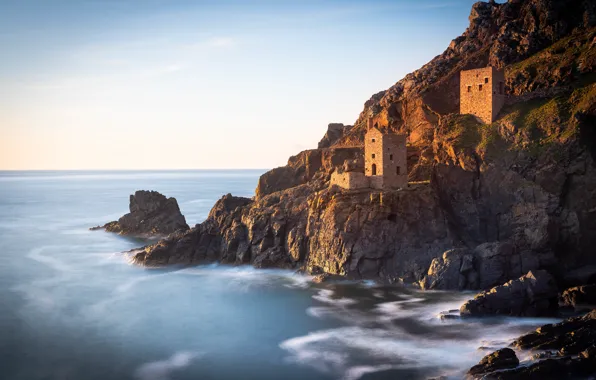 Sea, rocks, structure