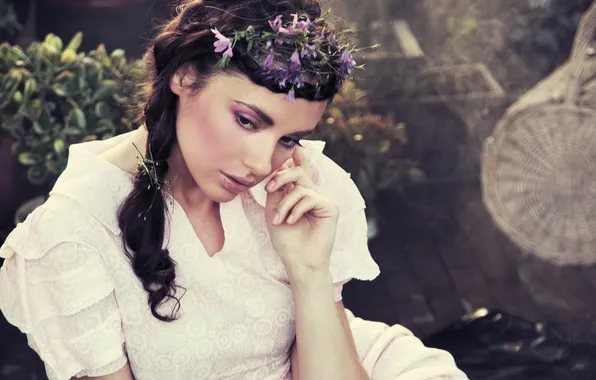 Picture look, flowers, eyelashes, background, hair, hands, makeup, dress