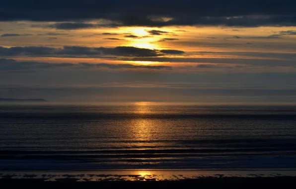 Sea, the sky, the sun, surface
