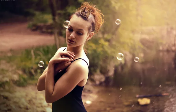 Girl, bubbles, brown hair