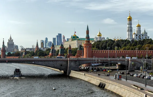 Picture bridge, the city, river, building, road, home, Moscow, tower