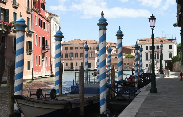 Picture home, Italy, Venice, channel, mooring support