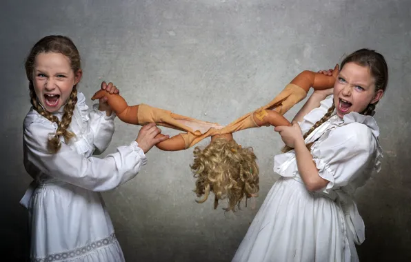 Girls, doll, fight