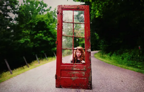 Road, girl, the situation, the door