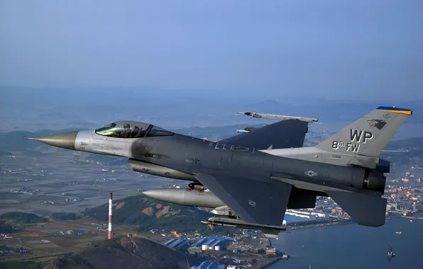 Picture flight, the city, F-16