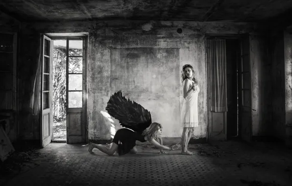 Picture room, wings, two girls, in white, in black