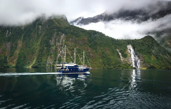 Mountains, New Zealand, New Zealand, the ship, Milford Sound, waterfall Bowen, Bowen If, Fiordland National …