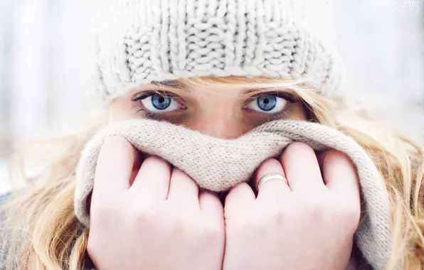 Picture cold, winter, look, girl, hat, hands, scarf, ring