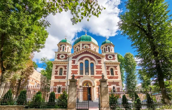 The sky, clouds, trees, fence, gate, Ukraine, Lions, the Church of St. George