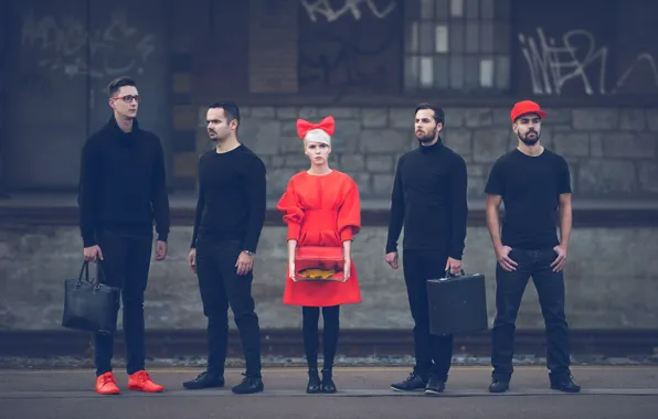 Picture girl, aquarium, guy