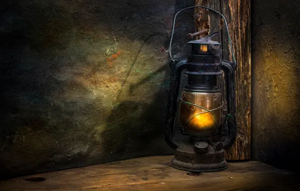 Lantern, antiquity, nail, The lantern