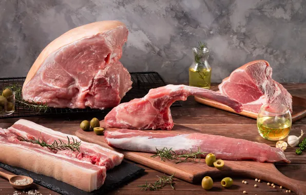 Oil, meat, olives, spices