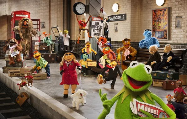 The Muppets-2, Scooter, Gonzo, Sam Eagle, Miss Piggy, Fozzie Bear
