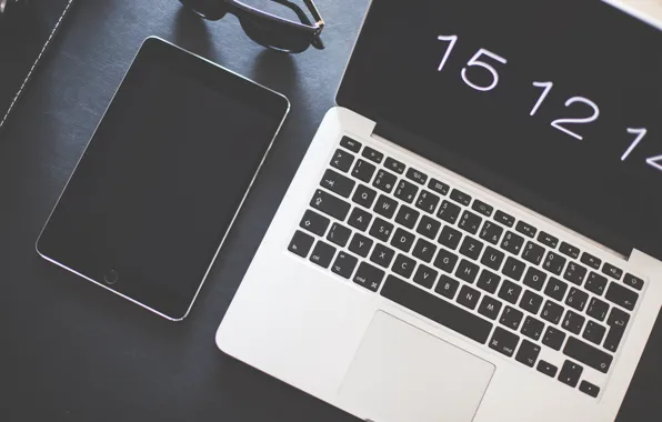 Time, table, watch, apple, glasses, Mac, iPad, second
