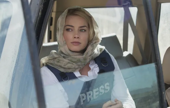Picture look, face, Margot Robbie, Whiskey Tango Foxtrot