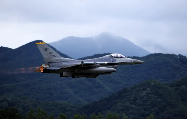 Mountains, Fighter, The fast and the furious, USAF, F-16 Fighting Falcon, PTB, AIM-120 AMRAAM