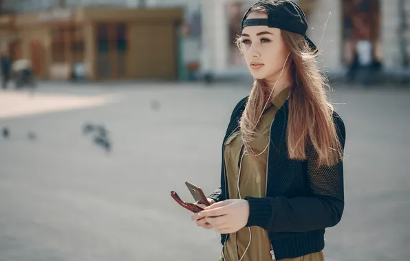Picture long hair, woman, young, beautiful, model, t-shirt, Charming, baseball cap