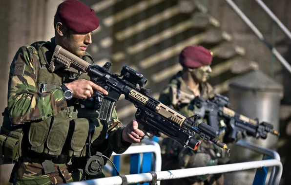 Weapons, soldiers, Royal Netherlands Army