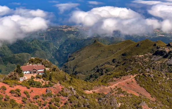 Picture clouds, mountains, Madeira