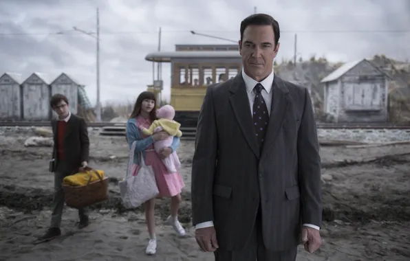 Girl, man, boy, tv series, Netflix, A Series of Unfortunate Events, Patrick Warburton, Lemony Snicket