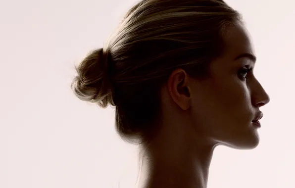 Model, blonde, Rosie Huntington-Whiteley