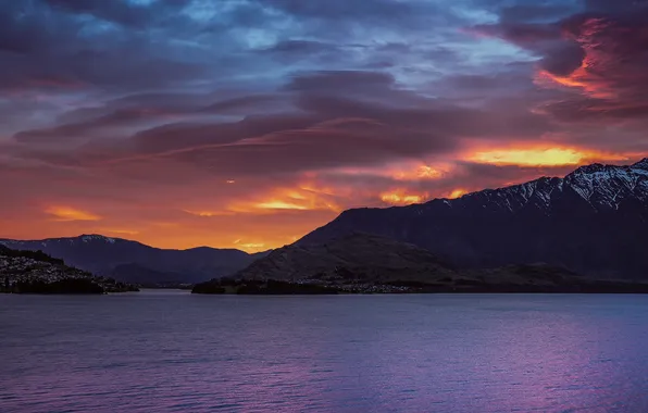 Picture morning, New Zealand, South island, lake Tekapo