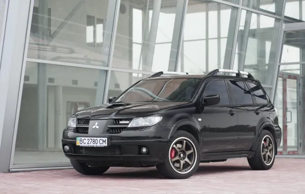 Adrenaline, Mitsubishi Outlander Turbo, powerful