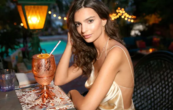 Look, pose, model, portrait, actress, cocktail, brown hair, beauty