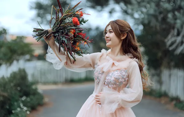 Joy, happiness, smile, beauty, Asian, a bouquet of flowers, smile, beauty