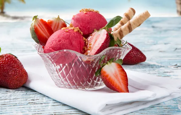 Sea, summer, strawberry, ice cream