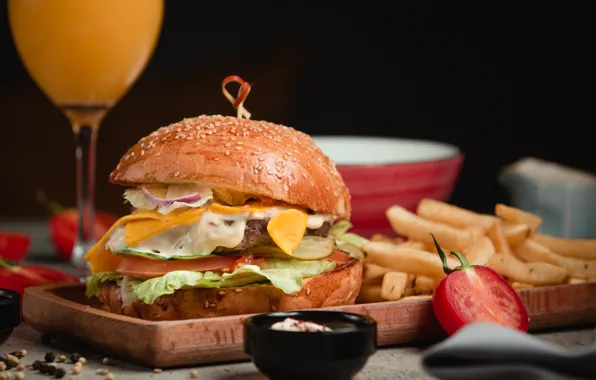 Cheese, bow, vegetables, tomatoes, sauce, tomatoes, Patty, roll