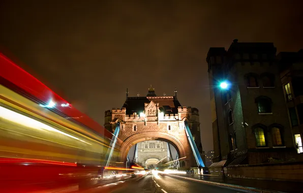 Picture machine, night, the city, lights, England, London, the evening, excerpt