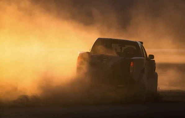 Dust, Nissan, pickup, 2019, 600 HP, V8 turbocharged, 5.6 L., Frontier Desert Runner Concept