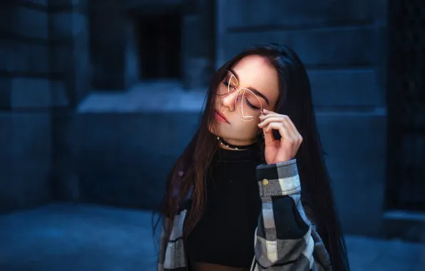 Picture girl, face, pose, model, building, portrait, glasses, shirt