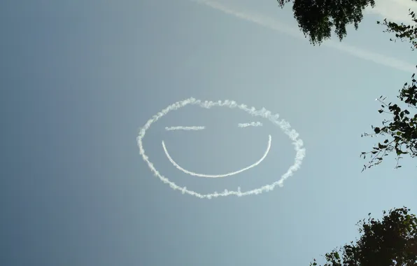 The sky, clouds, smiley