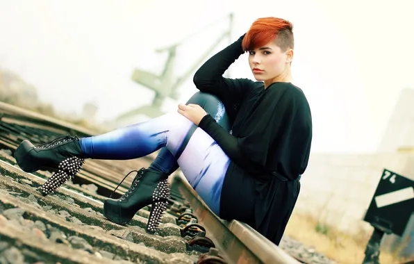 Look, girl, railroad